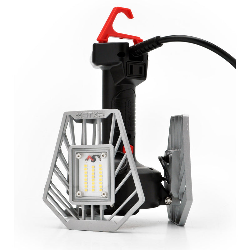 Load image into Gallery viewer, TRiLIGHT ShopLight V2 - A Modern Day LED Drop Light

