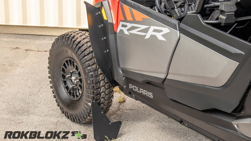 Load image into Gallery viewer, 2024+ Polaris RZR XP 1000 featuring Rokblokz Fender Kit - front with quick detach lower accent
