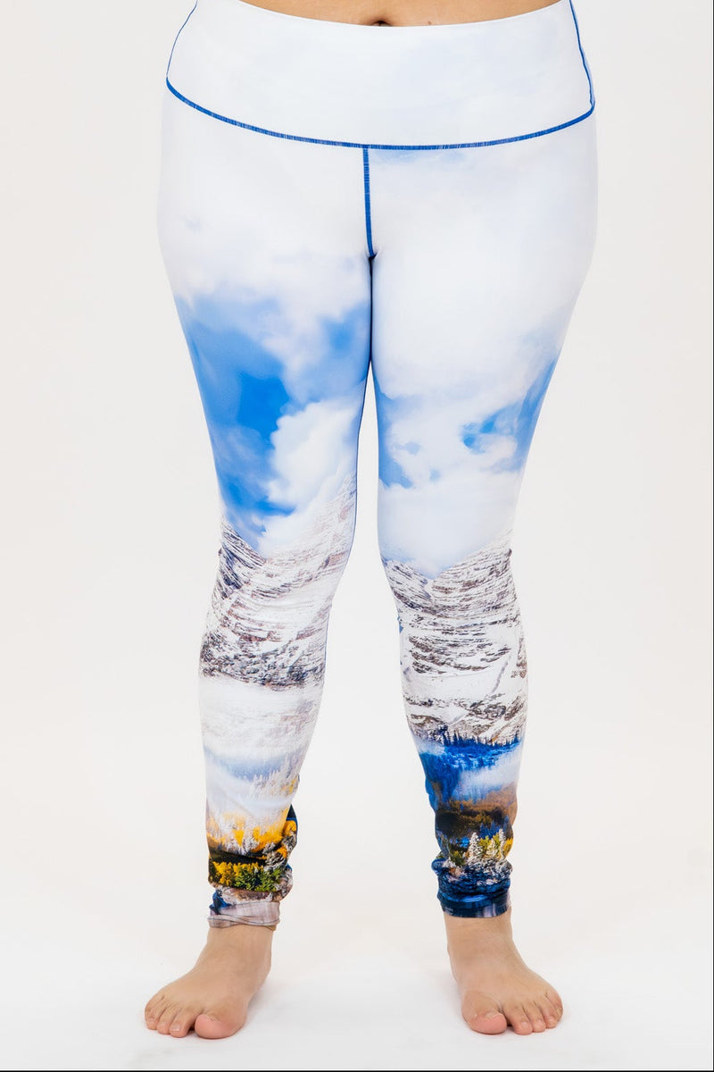 Load image into Gallery viewer, Maroon Bells Fall Yoga Pants
