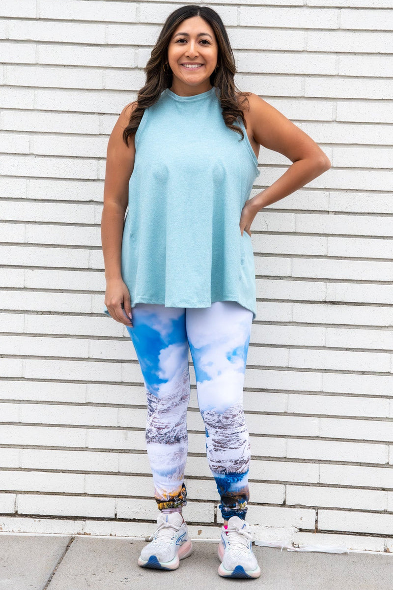 Load image into Gallery viewer, Maroon Bells Fall Yoga Pants
