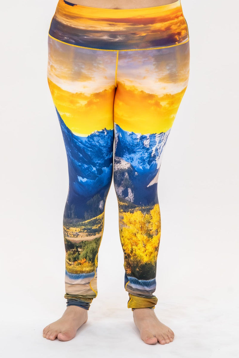 Load image into Gallery viewer, Capitol Peak Sunset Yoga Pants
