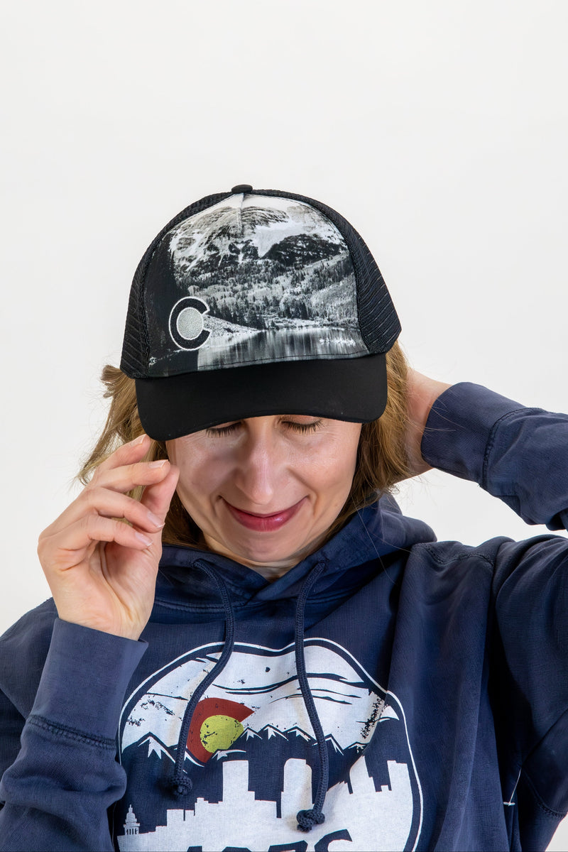 Load image into Gallery viewer, Maroon Bells Snapback Trucker Hat
