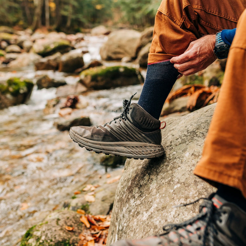 Load image into Gallery viewer, Lightweight - Crew Wool Socks Mountain Heritage
