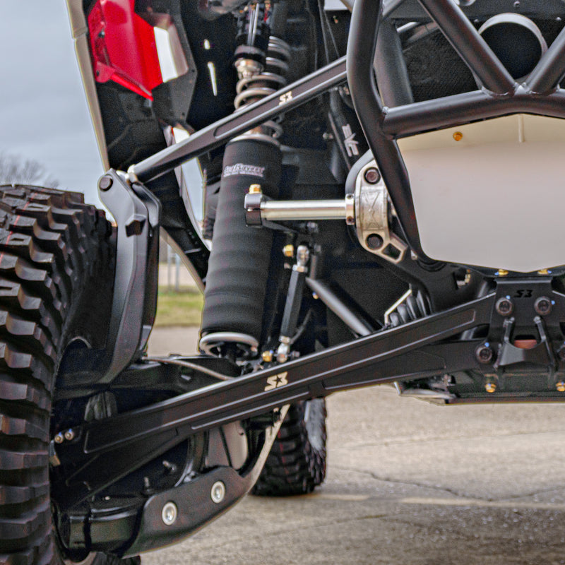 Load image into Gallery viewer, Can-Am Maverick R High Clearance Billet Aluminum Radius Rods
