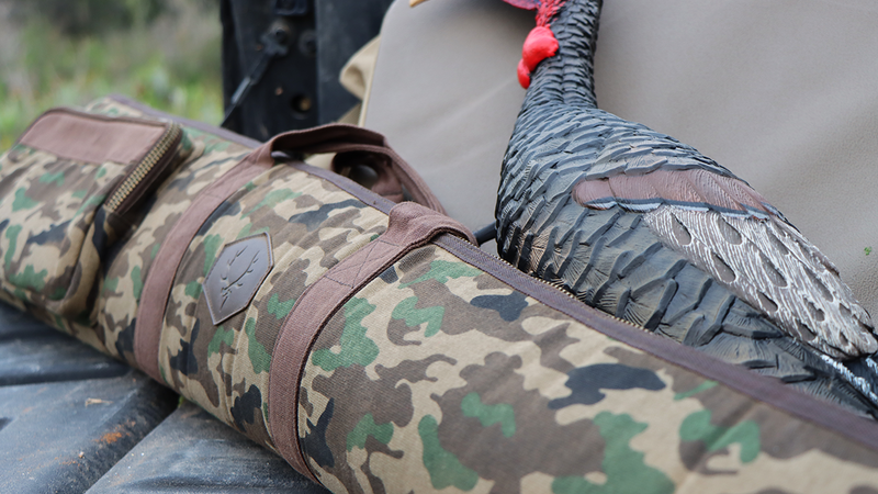 Load image into Gallery viewer, Rawhide Classic Camo Shotgun Case - 52"
