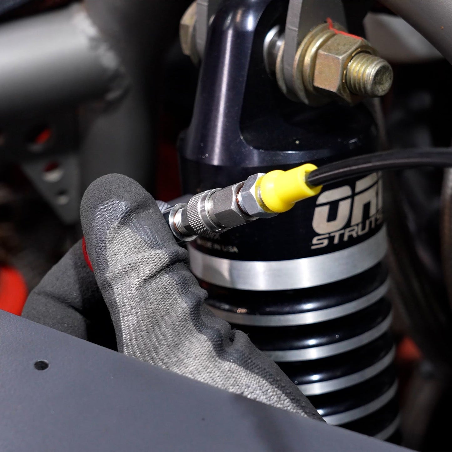ORI Shock Boss ™ V2 - 800 psi Dual Fill Strut Inflator - Portable Nitrogen Shock Tuning Kit