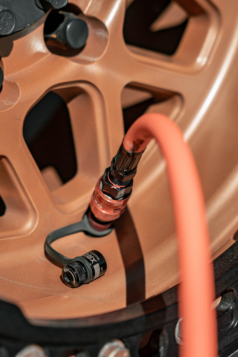 Load image into Gallery viewer, Rapid Locking Air Chucks
