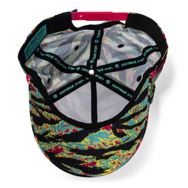 Load image into Gallery viewer, Weekender 5 Panel Snapback Hat
