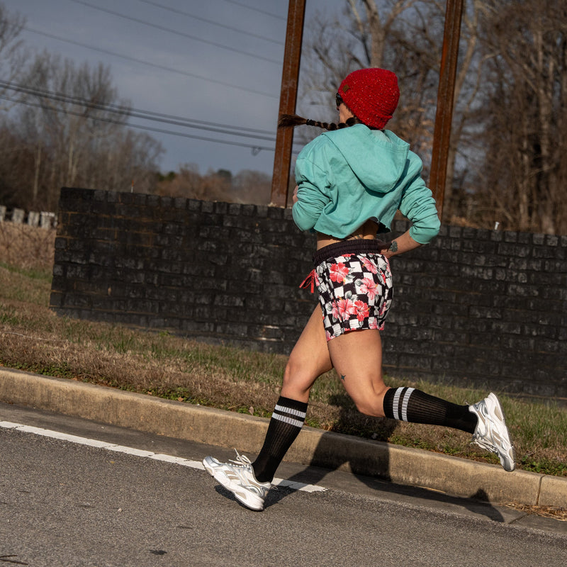 Load image into Gallery viewer, Women’s Studio Flex Training &amp; Recovery Shorts | 4"
