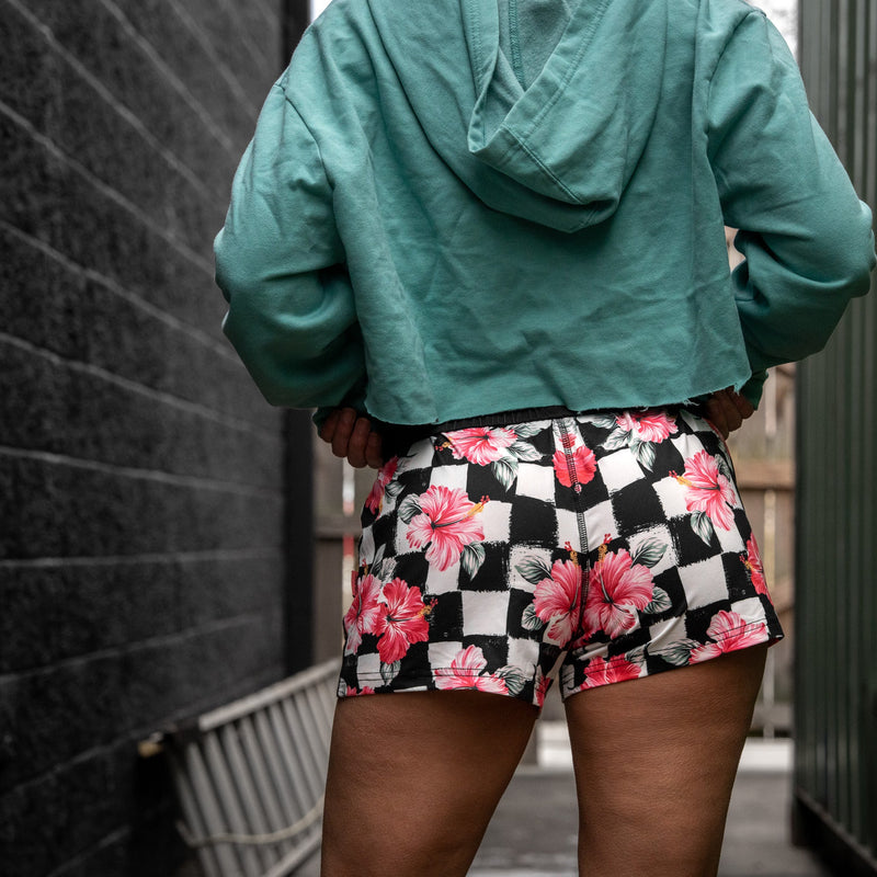 Load image into Gallery viewer, Women’s Studio Flex Training &amp; Recovery Shorts | 4"
