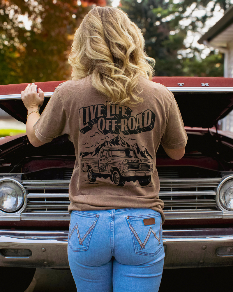 Load image into Gallery viewer, Off-Road Life Vintage Tee
