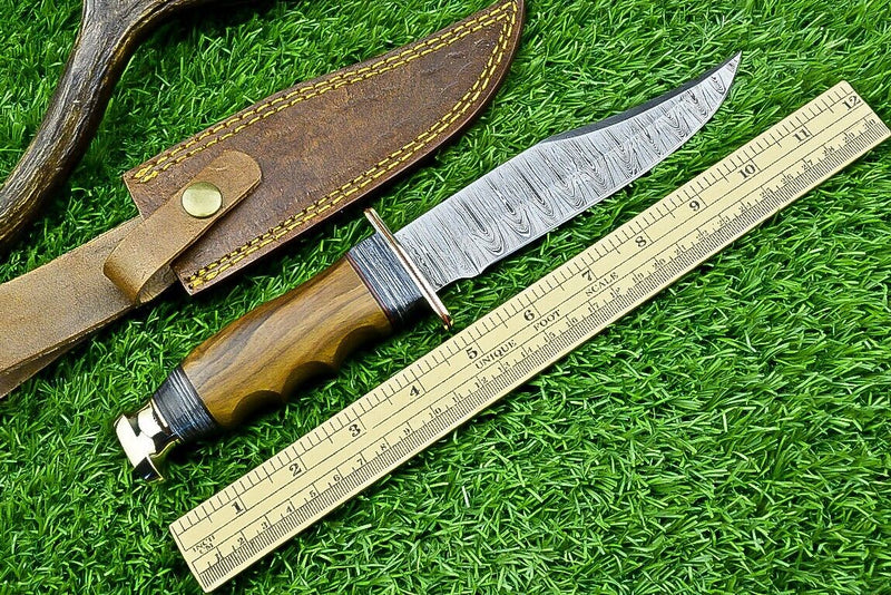 Load image into Gallery viewer, Western Boulder Colorado Knife – 11&quot; Handmade Damascus Steel Blade with Olive Wood Handle &amp; Leather Sheath

