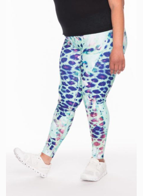 Load image into Gallery viewer, Wild Thing Yoga Pants *FINAL SALE*
