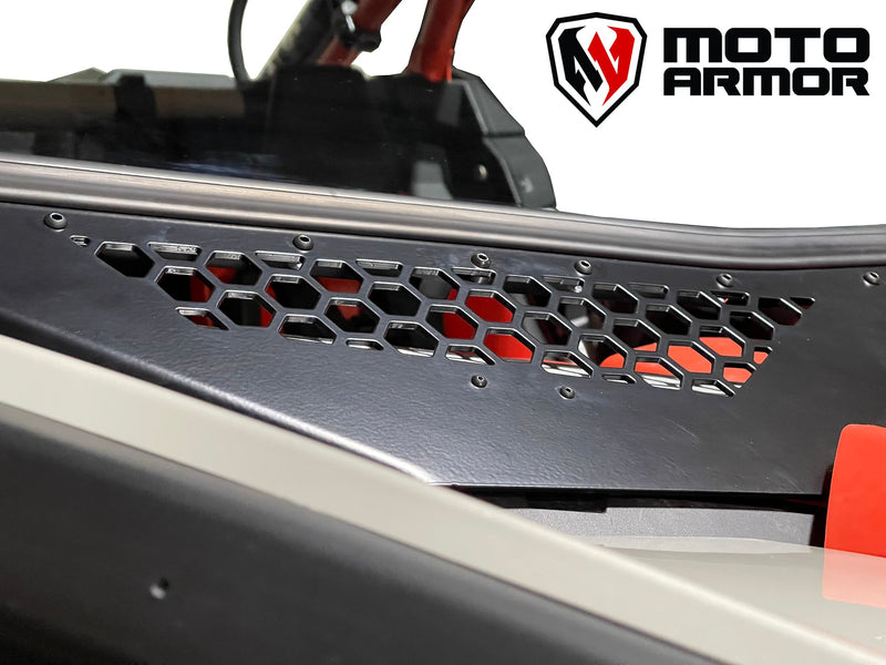 Load image into Gallery viewer, Maverick X3 Vented Full Glass Windshield
