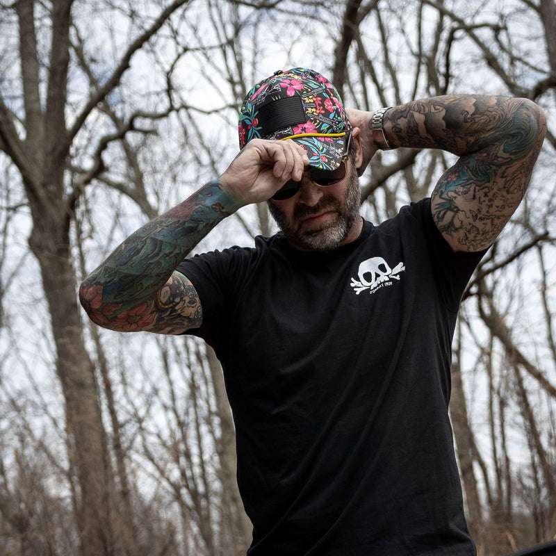 Load image into Gallery viewer, Nobody Is Coming To Save You Skull Men&#39;s T-Shirt
