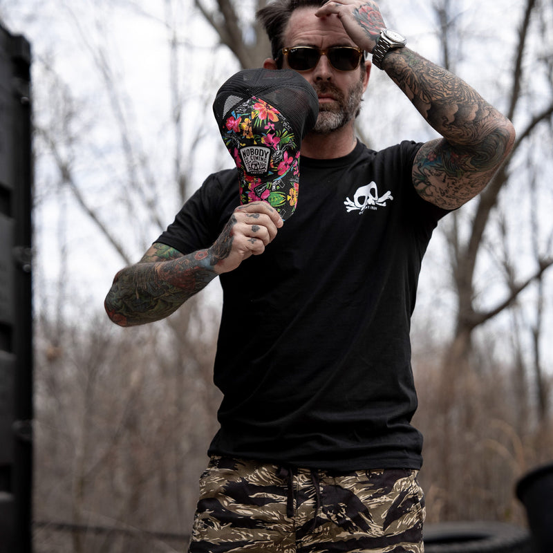 Load image into Gallery viewer, Nobody Is Coming To Save You Skull Men&#39;s T-Shirt
