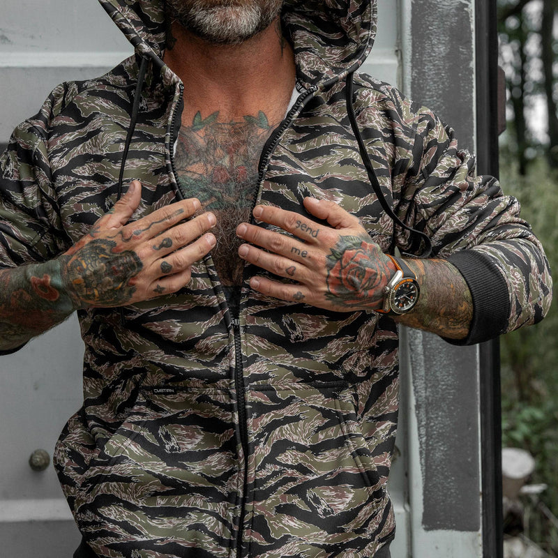 Load image into Gallery viewer, Men&#39;s Zip Up Fleece Lined Hoodie 2.0
