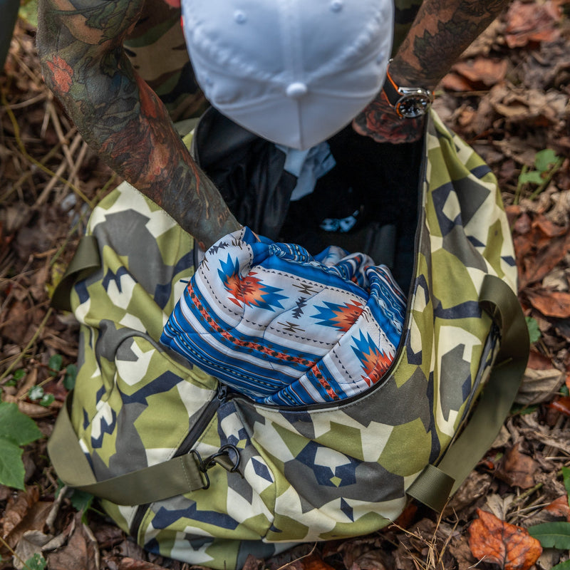 Load image into Gallery viewer, Waterproof XL 57.5L Waxed Duffle Bag
