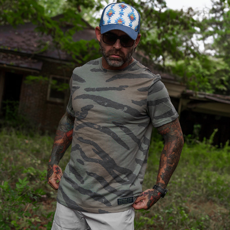 Load image into Gallery viewer, Men&#39;s Outdoor UPF40 Performance T-Shirt
