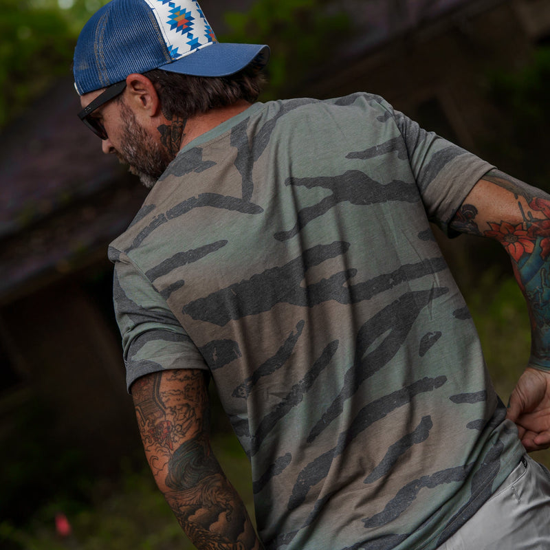 Load image into Gallery viewer, Men&#39;s Outdoor UPF40 Performance T-Shirt
