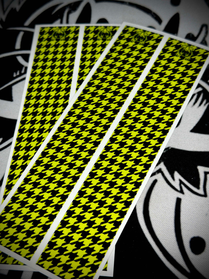 Load image into Gallery viewer, Houndstooth Arrow Wraps
