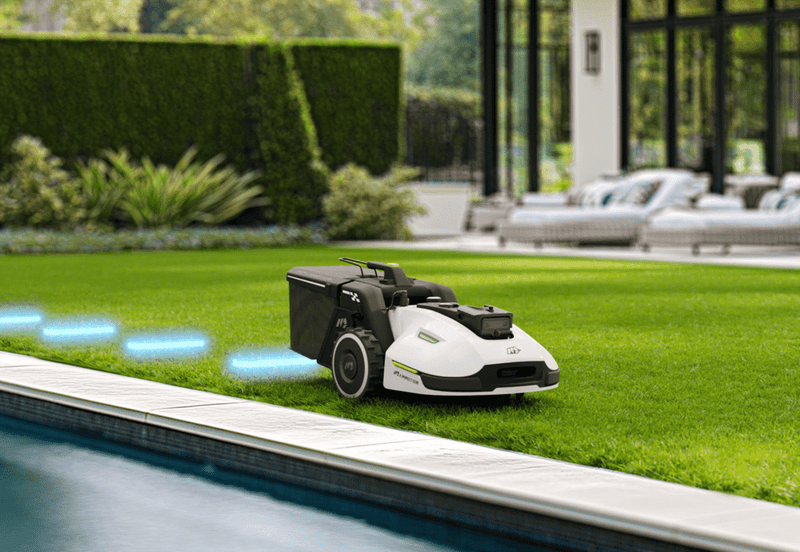 Load image into Gallery viewer, Mammotion YUKA Robot Lawn Mower
