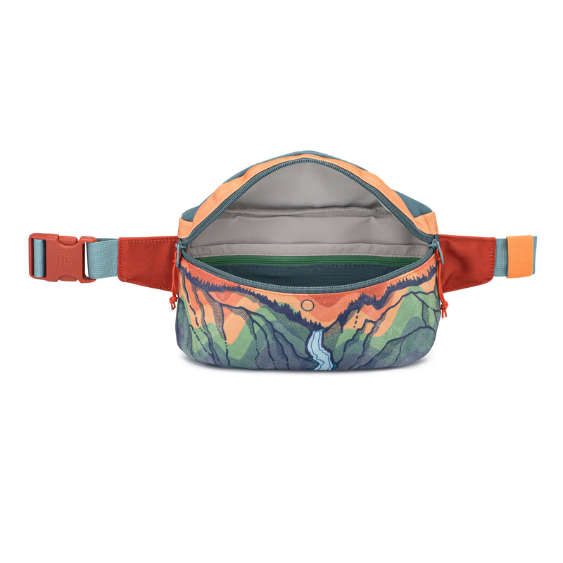 Load image into Gallery viewer, Yellowstone National Park Hip Pack
