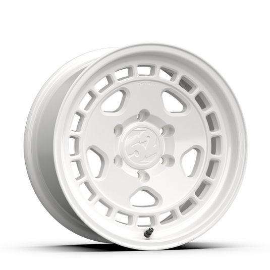 fifteen52 Turbomac HD Classic 17x8.5 / 5x127 BP / 0 ET / 71.5mm CB / 4.75in BS / Classic White Wheel