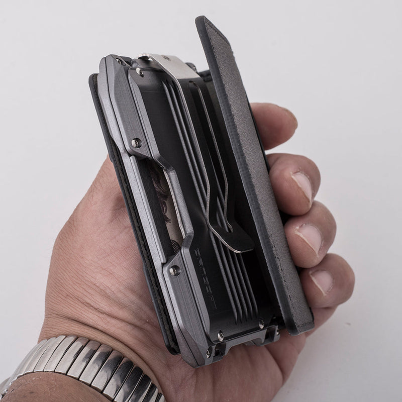 Load image into Gallery viewer, A10 Chassis Clip

