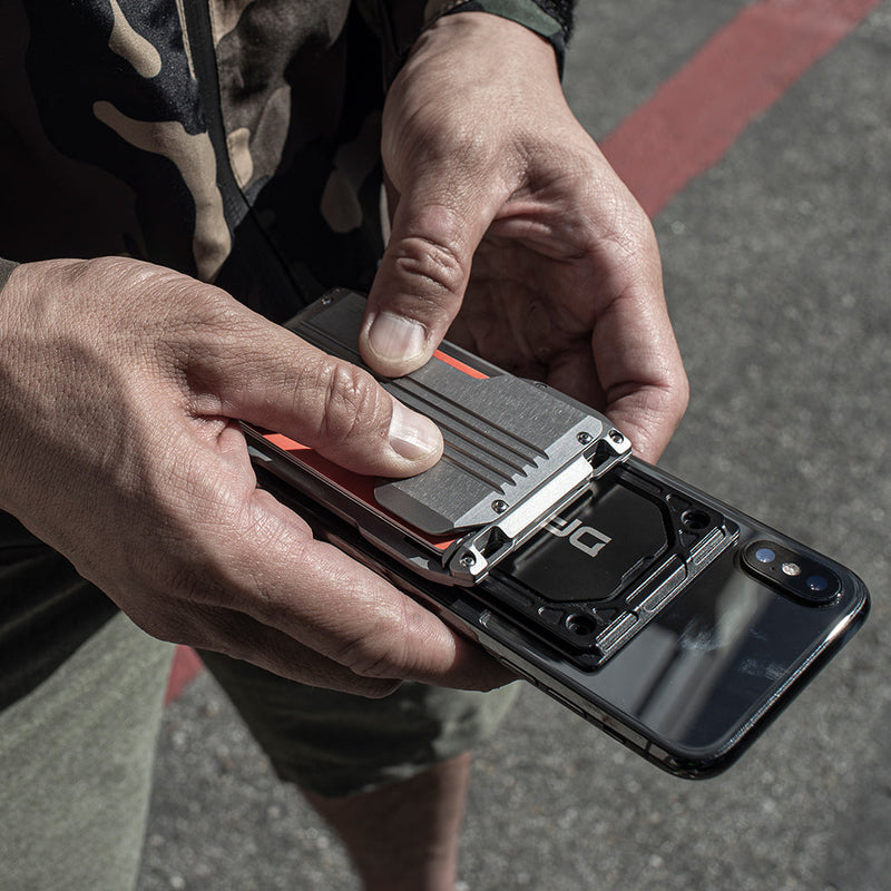 Load image into Gallery viewer, A10 Phone Adapter Plate - with Magnet Compatible Steel
