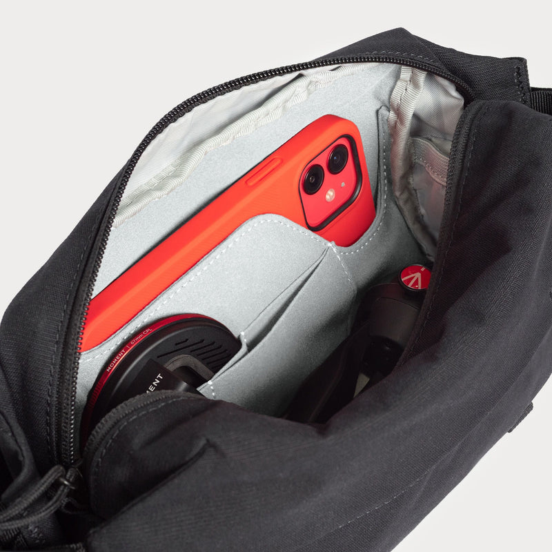 Load image into Gallery viewer, Fanny Sling 2L
