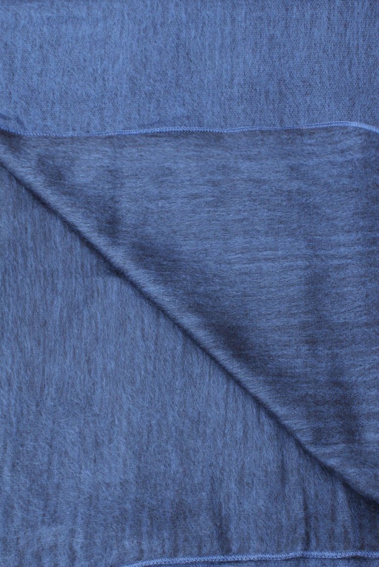 Load image into Gallery viewer, Alpaca Bed Blanket
