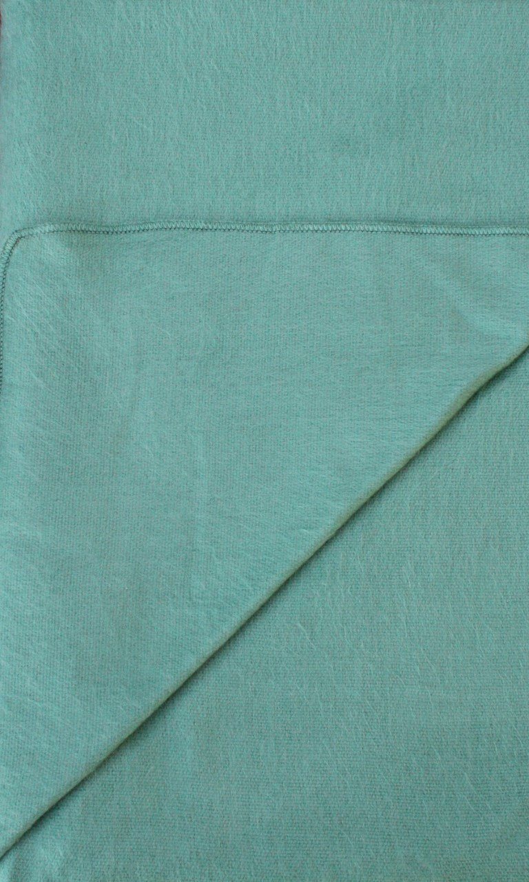 Load image into Gallery viewer, Alpaca Bed Blanket
