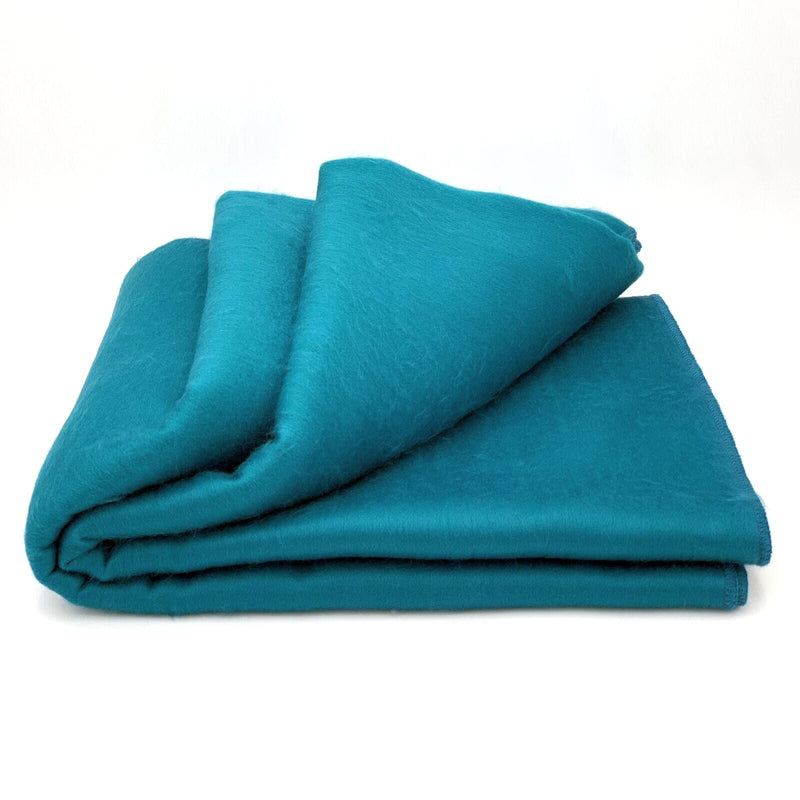 Load image into Gallery viewer, Alpaca Bed Blanket
