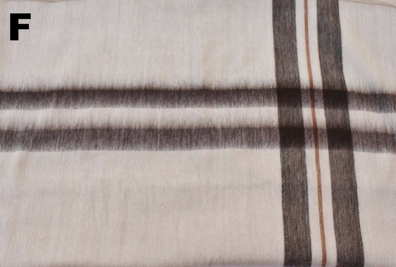 Load image into Gallery viewer, Alpaca Bed Blanket - Striped
