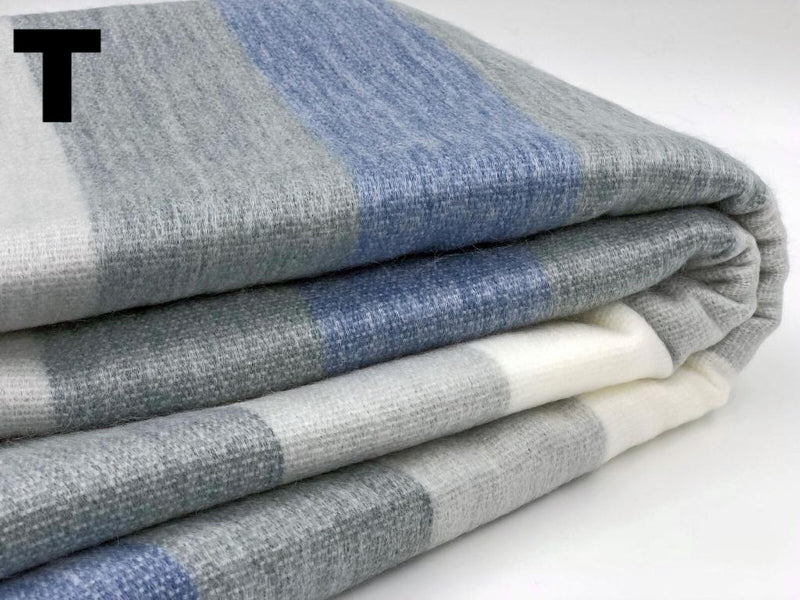 Load image into Gallery viewer, Alpaca Bed Blanket - Striped
