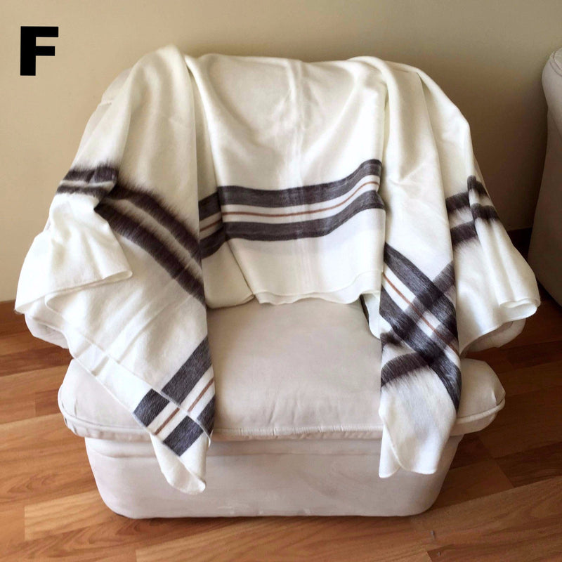 Load image into Gallery viewer, Alpaca Bed Blanket - Striped
