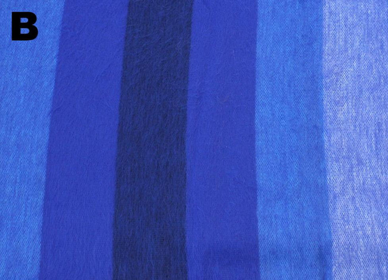 Load image into Gallery viewer, Alpaca Bed Blanket - Striped
