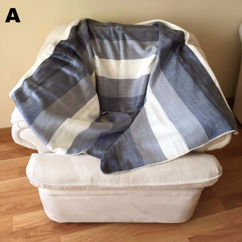 Load image into Gallery viewer, Alpaca Bed Blanket - Striped
