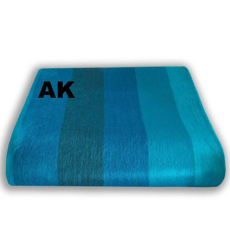 Load image into Gallery viewer, Alpaca Bed Blanket - Striped
