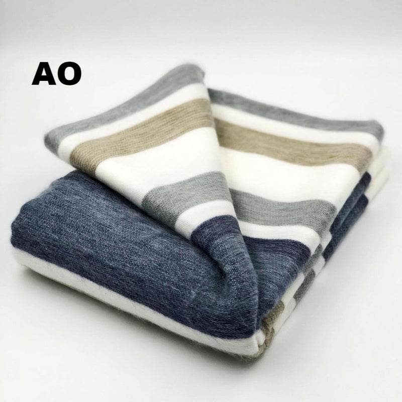 Load image into Gallery viewer, Alpaca Bed Blanket - Striped
