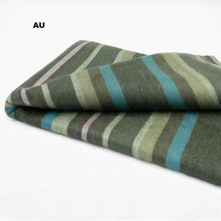 Load image into Gallery viewer, Alpaca Bed Blanket - Striped
