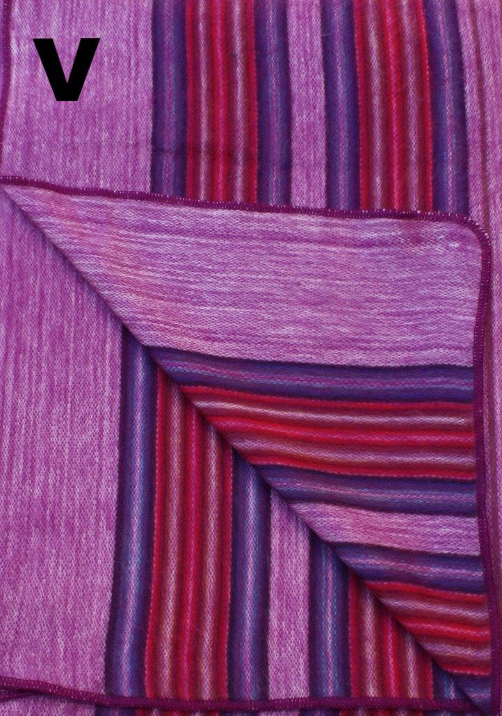 Load image into Gallery viewer, Alpaca Bed Blanket - Striped
