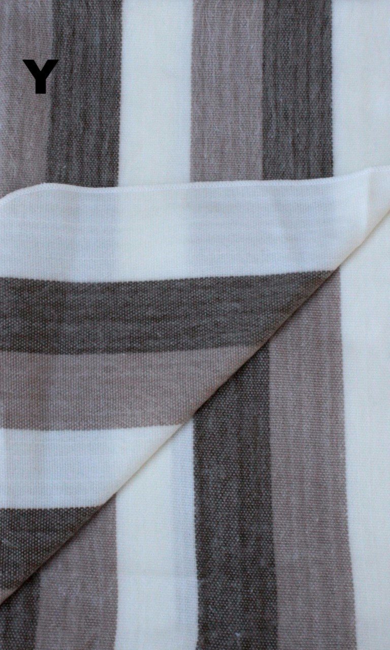 Load image into Gallery viewer, Alpaca Bed Blanket - Striped
