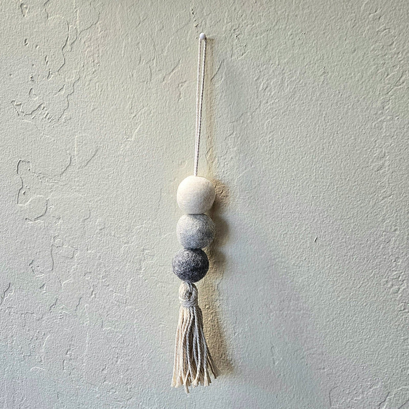 Load image into Gallery viewer, Alpaca Wool Felt Diffuser
