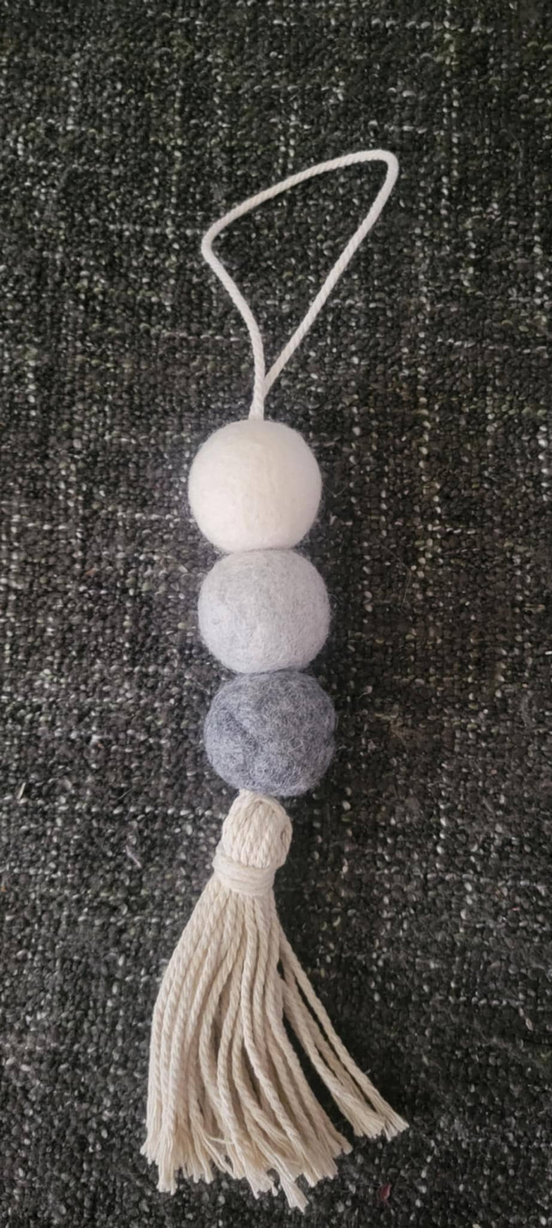 Load image into Gallery viewer, Alpaca Wool Felt Diffuser
