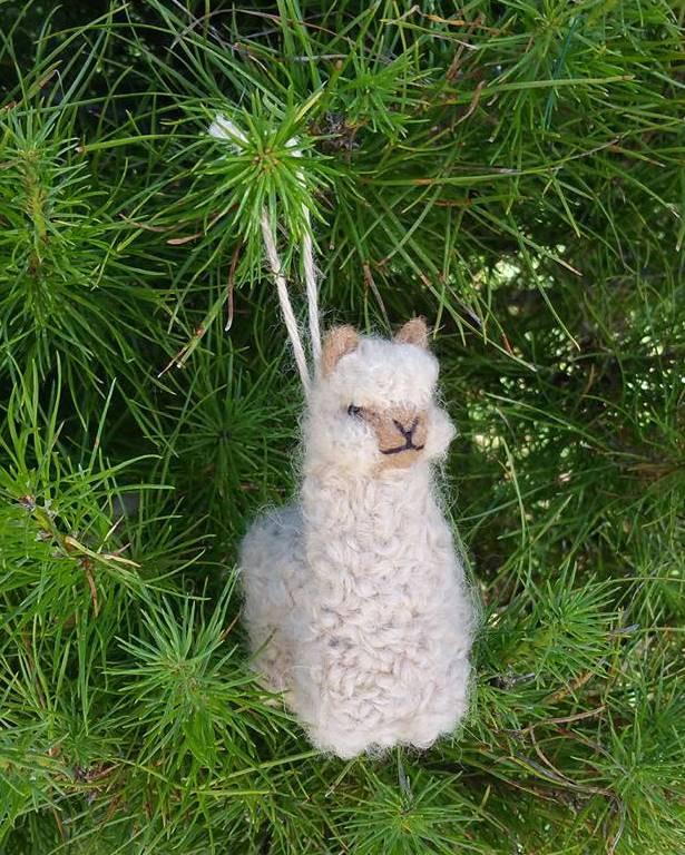 Load image into Gallery viewer, Alpacadorable Hand Made Baby Alpaca Ornaments
