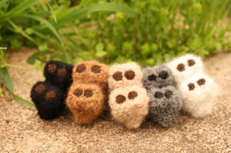 Load image into Gallery viewer, Alpacadorable Hand Made Baby Alpaca Ornaments
