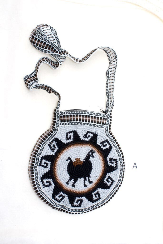 Load image into Gallery viewer, Andean Alpaca Crochet Tote Bag
