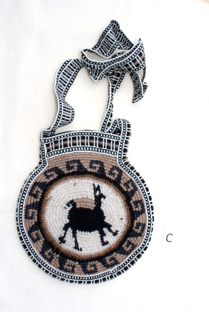 Load image into Gallery viewer, Andean Alpaca Crochet Tote Bag
